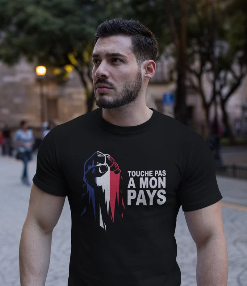 T-Shirt " Touche pas à mon pays "