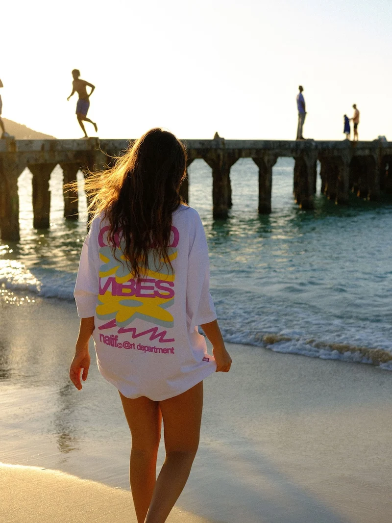 T-Shirt Good Vibes Art Dpt (Loose)